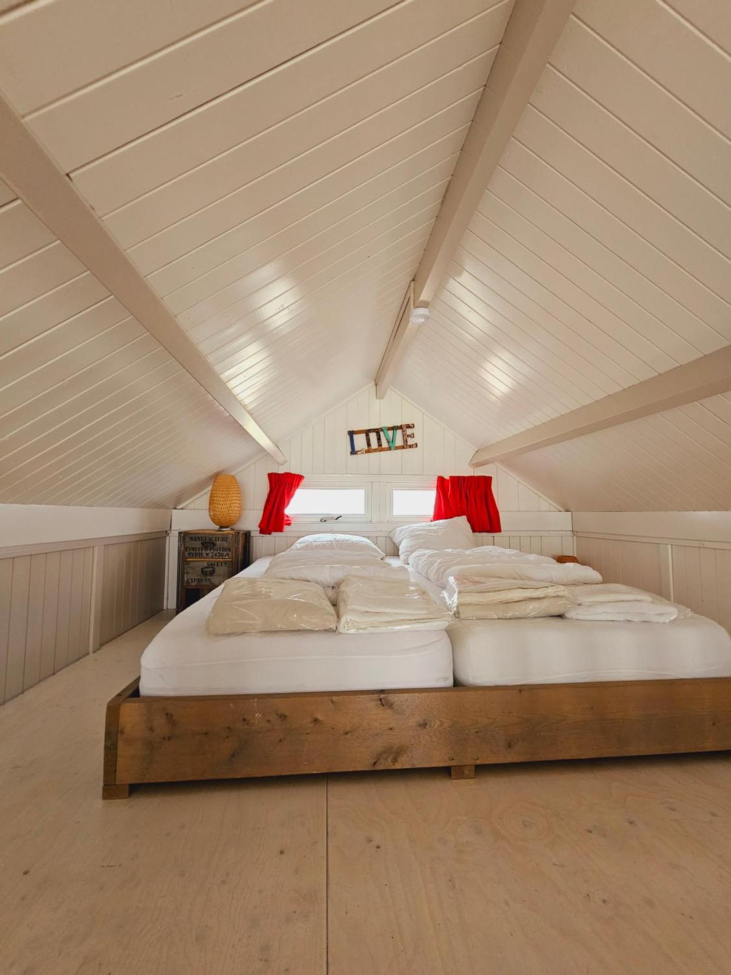 Strandvakantiehuisjes Katwijk Катвейк-ан-Зе Экстерьер фото